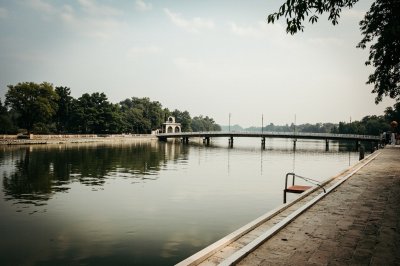 AI-generated travel thumbnail for Daska