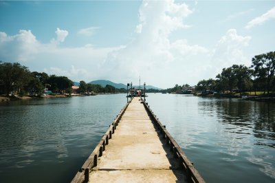 AI-generated travel thumbnail for De la Paz
