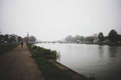 AI-generated travel thumbnail for Deal