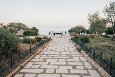 AI-generated travel thumbnail for Deir al-Balah