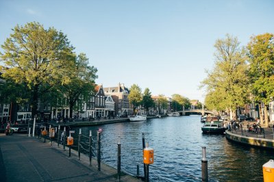 AI-generated travel thumbnail for Delft