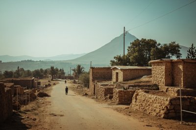 AI-generated travel thumbnail for Desē