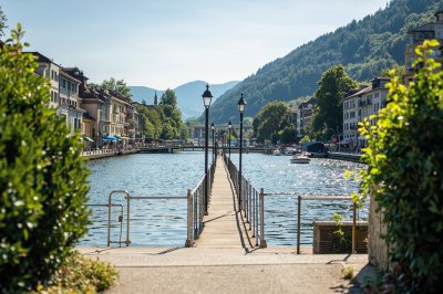 AI-generated travel thumbnail for Dietlikon / Dietlikon (Dorf)