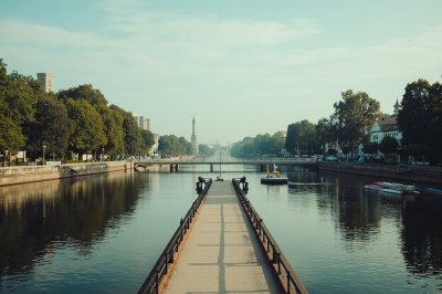 AI-generated travel thumbnail for Dölbau