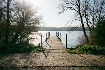 AI-generated travel thumbnail for Dongan Hills
