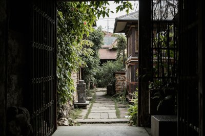 AI-generated travel thumbnail for Dorokha
