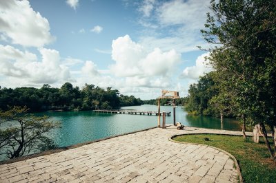 AI-generated travel thumbnail for Dos Bocas