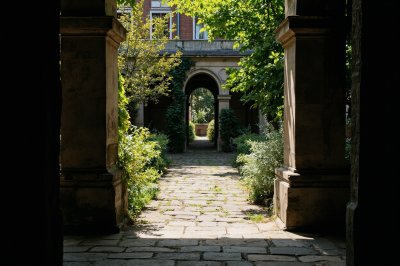 AI-generated travel thumbnail for Dötlingen