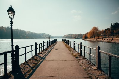 AI-generated travel thumbnail for Dovbysh