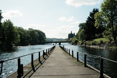 AI-generated travel thumbnail for Droichead Nua