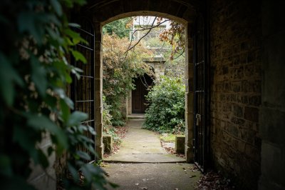 AI-generated travel thumbnail for Drybrook