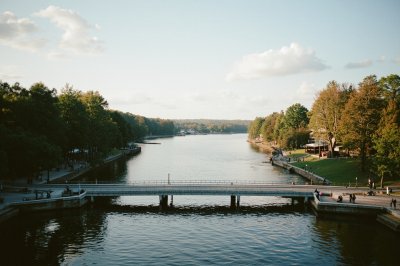 AI-generated travel thumbnail for Duluth