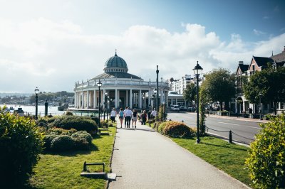 AI-generated travel thumbnail for Dún Laoghaire-Rathdown