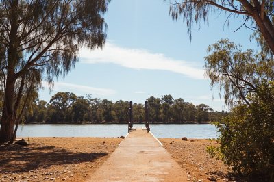 AI-generated travel thumbnail for Dunedoo