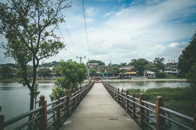 AI-generated travel thumbnail for Duran
