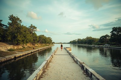 AI-generated travel thumbnail for Dzityá