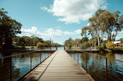 AI-generated travel thumbnail for Earlville