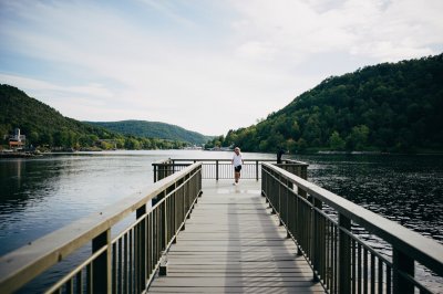 AI-generated travel thumbnail for East Conemaugh