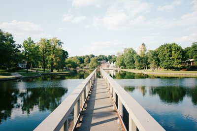 AI-generated travel thumbnail for East Hartford