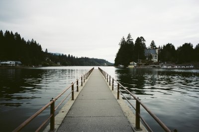 AI-generated travel thumbnail for East Hill-Meridian