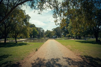 AI-generated travel thumbnail for East Ipswich