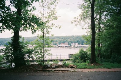 AI-generated travel thumbnail for East Lansdowne