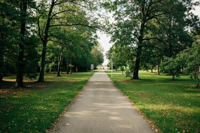 AI-generated travel thumbnail for East Lexington