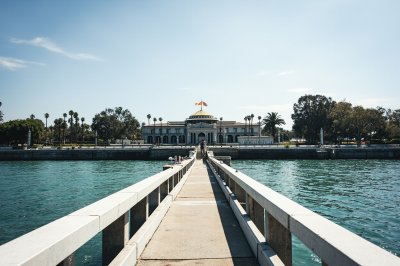 AI-generated travel thumbnail for East Rancho Dominguez