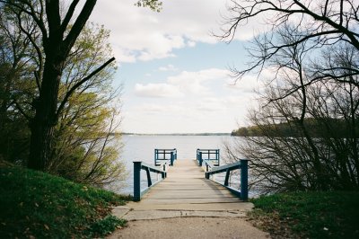 AI-generated travel thumbnail for Eatons Neck