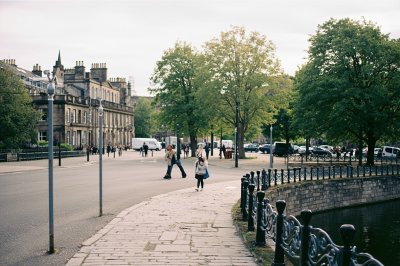 AI-generated travel thumbnail for Edinburgh