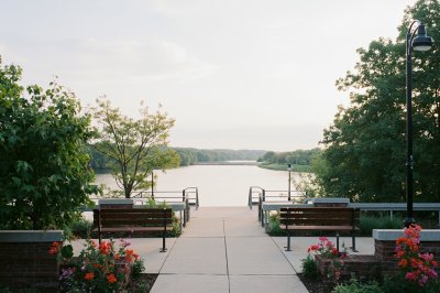 AI-generated travel thumbnail for Effingham