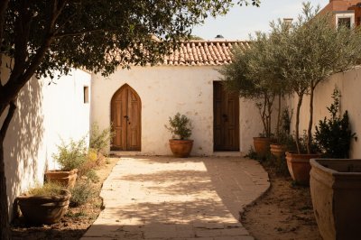 AI-generated travel thumbnail for El Aouinet