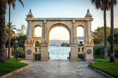 AI-generated travel thumbnail for El Arco Ameca