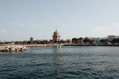 AI-generated travel thumbnail for El Cotillo