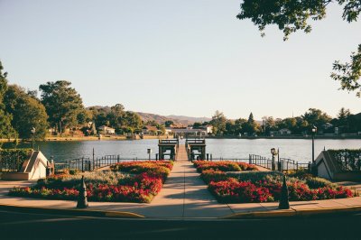 AI-generated travel thumbnail for El Dorado Hills