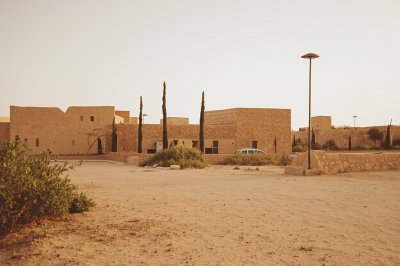 AI-generated travel thumbnail for El Oued
