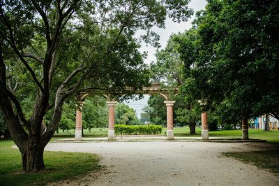 AI-generated travel thumbnail for El Paraíso