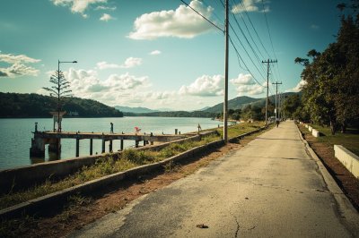 AI-generated travel thumbnail for El Paraíso
