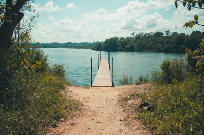 AI-generated travel thumbnail for El Tejar
