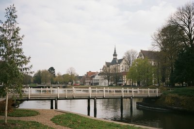 AI-generated travel thumbnail for Elstra