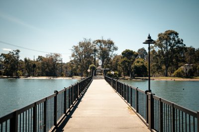 AI-generated travel thumbnail for Emu Plains