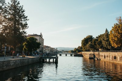 AI-generated travel thumbnail for Enciso