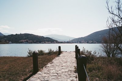 AI-generated travel thumbnail for Escurial de la Sierra