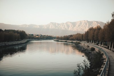 AI-generated travel thumbnail for Eslamshahr