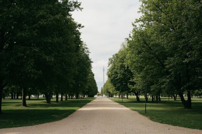 AI-generated travel thumbnail for Essômes-sur-Marne