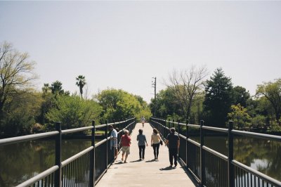 AI-generated travel thumbnail for Estación Pénjamo