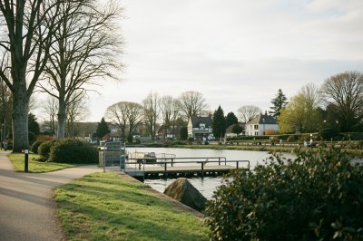 AI-generated travel thumbnail for Étainhus