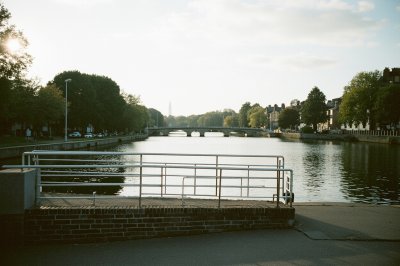 AI-generated travel thumbnail for Evesham