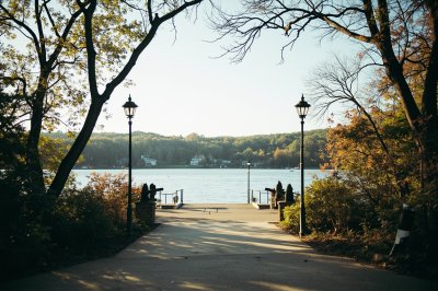 AI-generated travel thumbnail for Fairton