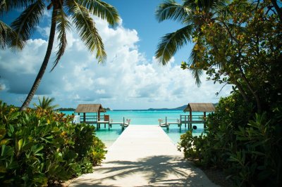 AI-generated travel thumbnail for Fakarava